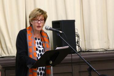 La pasteure Cornelia Füllkrug-Weitzel, présidente Pain pour le Prochain, s’exprimant pendant le dialogue à New York. Photo: Marcelo Schneider/COE